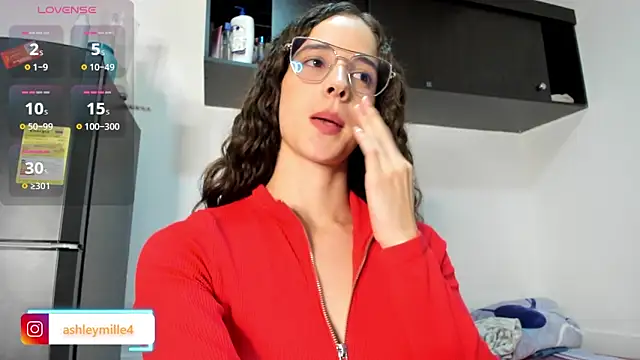  ashleymiller online show from November 24, 7:13 pm