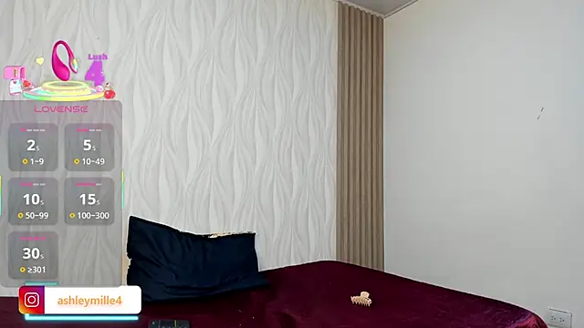  ashleymiller online show from March 19, 7:07 pm