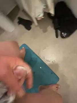 Snapshot of tranquille59 chatting on November 3, 12:02 am tranquille59 online show from November 3, 12:02 am