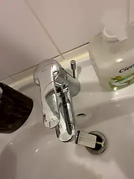 Snapshot of tranquille59 chatting on January 11, 10:59 pm tranquille59 online show from January 11, 10:59 pm