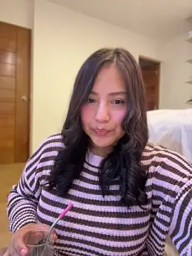 Snapshot of kittyfresita chatting on June 28, 3:45 am kittyfresita online show from June 28, 3:45 am