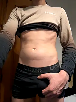 jovenestraviesos online show from October 24, 5:31 pm