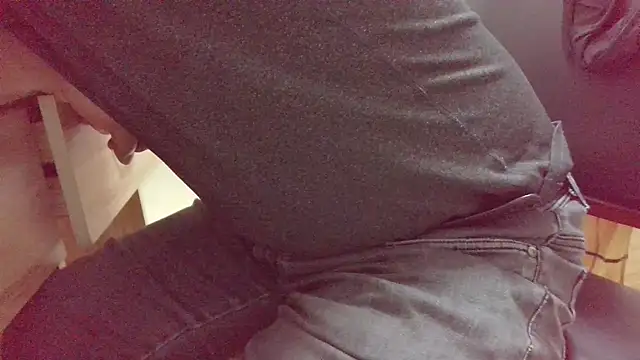 huzi518 online show from November 7, 1:11 pm