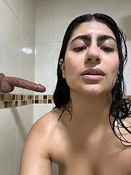 miakhalifaaa  online show from February 21, 9:27 pm