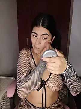 miakhalifaaa  online show from February 26, 10:20 pm