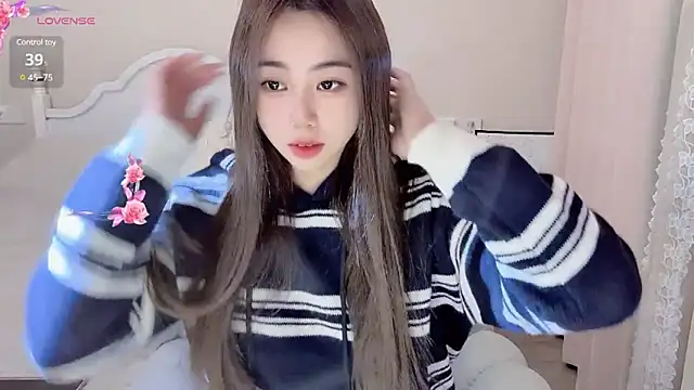 Caitlyn   online show from January 6, 2:14 pm