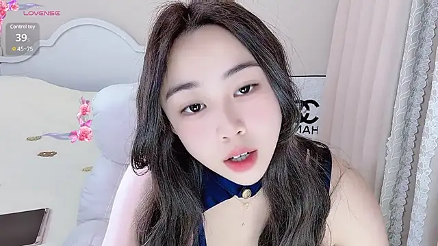 Caitlyn   online show from January 17, 12:21 pm