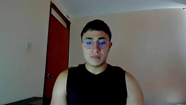 Snapshot of Leoknight chatting on February 10, 6:24 pm Leoknight online show from February 10, 6:24 pm