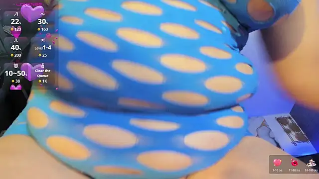 zandra milf  online show from February 17, 11:40 am