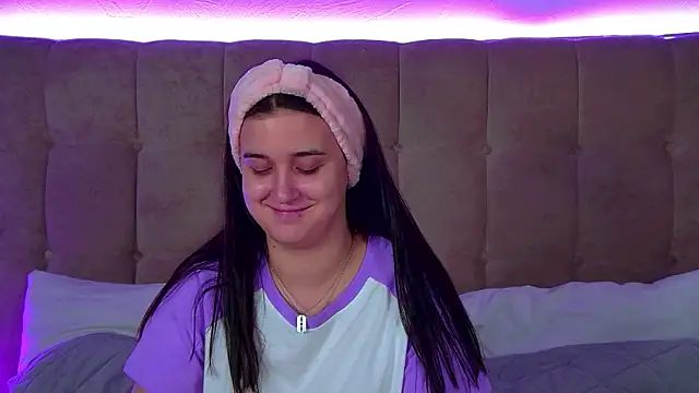 ChristinaMilton online show from November 11, 6:19 pm