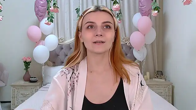 KellyStone online show from March 11, 5:02 pm