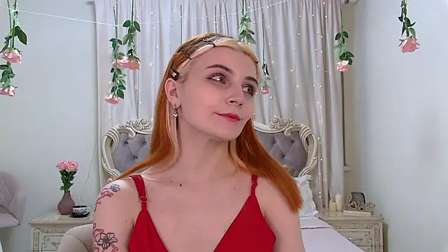 KellyStone online show from March 18, 8:15 pm