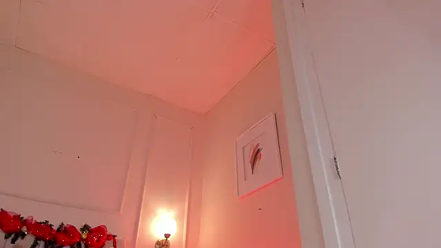 Snapshot of dani_skinny_ chatting on December 23, 2:39 pm dani skinny  online show from December 23, 2:39 pm