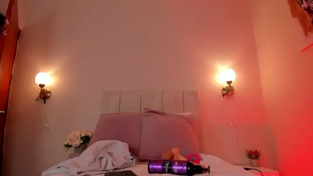 Snapshot of dani_skinny_ chatting on January 7, 5:42 pm dani skinny  online show from January 7, 5:42 pm