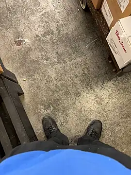 jrizz215 online show from March 1, 10:34 pm