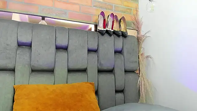 Snapshot of JESSYCORTES chatting on October 4, 2:37 pm JESSYCORTES online show from October 4, 2:37 pm