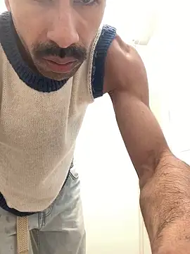 Lucascacaca online show from December 16, 2:27 pm