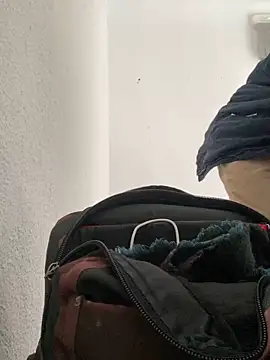 Lucascacaca online show from January 1, 2:31 pm