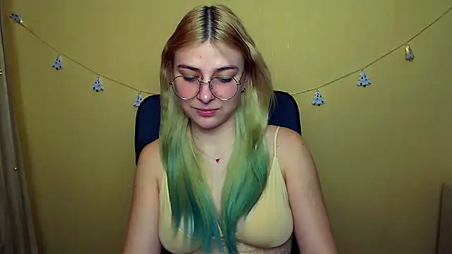 Luna Lush  online show from December 19, 12:34 pm