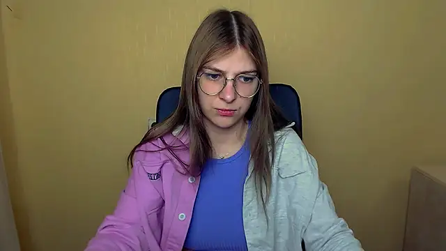 Luna Lush  online show from October 10, 9:08 am