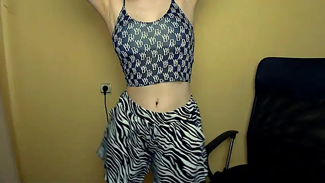 Luna Lush  online show from February 27, 10:26 am