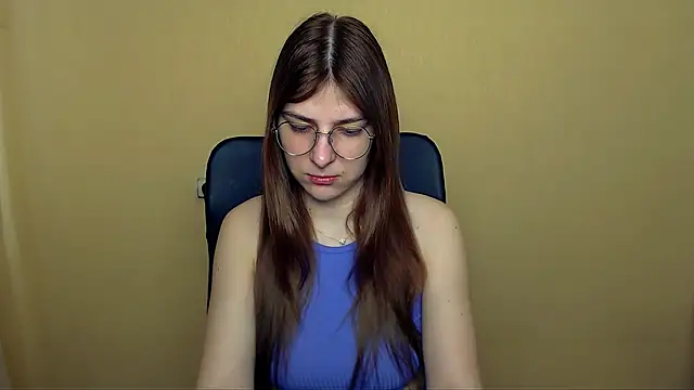 Luna Lush  online show from March 11, 10:21 am