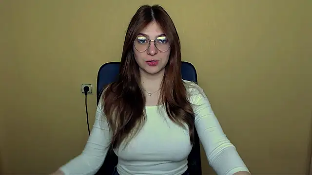 Snapshot of Luna_Lush_ chatting on May 2, 8:30 am Luna Lush online show from May 2, 8:30 am