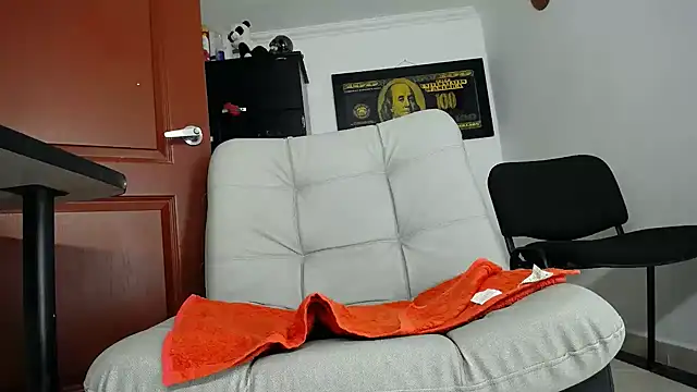 conejita hotxxx online show from February 10, 9:08 pm