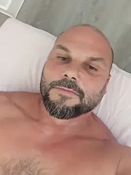 Javierchico online show from June 15, 1:24 pm