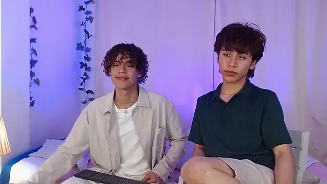 Tommyfoxboy online show from March 18, 9:21 pm