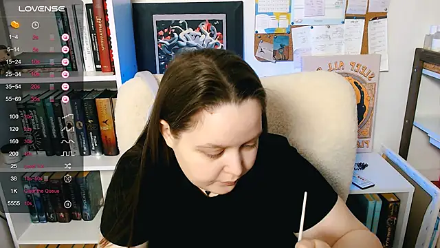 Snapshot of Lovbess chatting on February 23, 5:32 pm Lovbess online show from February 23, 5:32 pm