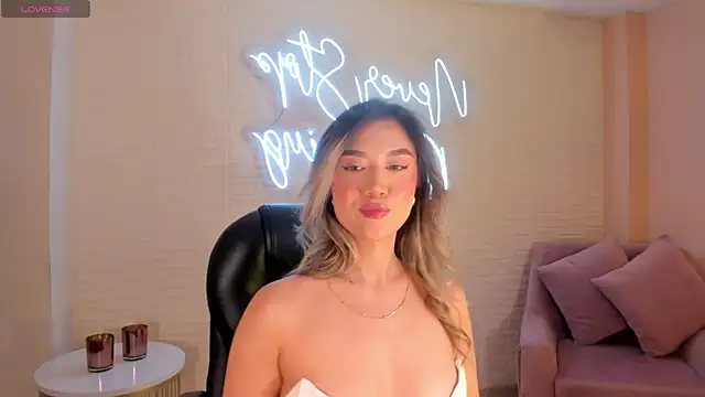 RebeccaHudson online show from March 21, 3:12 am