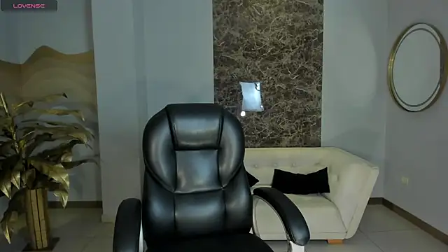 RebeccaHudson online show from April 2, 6:38 pm