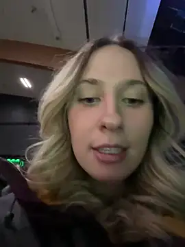 M1ssyk1ssy online show from December 22, 10:47 pm