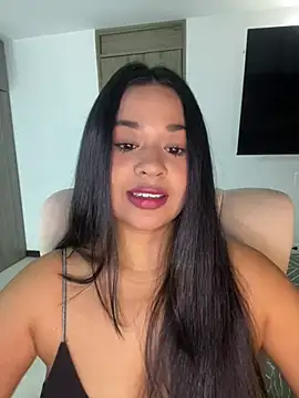 Aitana98  online show from April 6, 1:25 am