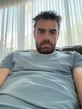 Snapshot of dad_bod_6 chatting on January 11, 8:43 am dad bod 6 online show from January 11, 8:43 am