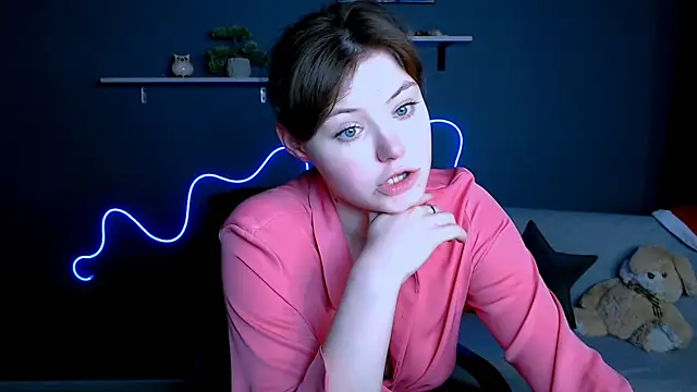 nikole kitt online show from February 9, 5:19 am