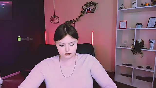 nikole kitt online show from March 15, 8:26 pm