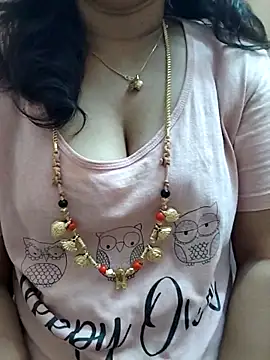 gaurika18 online show from March 19, 11:03 pm