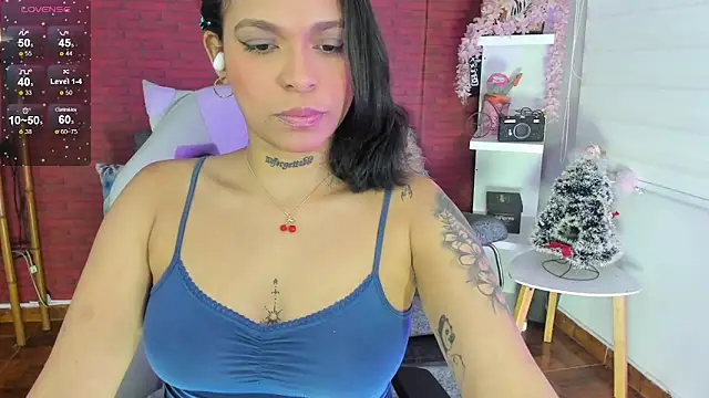 Snapshot of samantha_simur chatting on December 27, 5:09 am samantha simur online show from December 27, 5:09 am