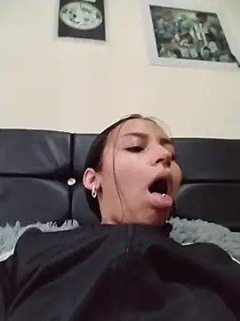 emma ambar online show from November 21, 7:34 pm