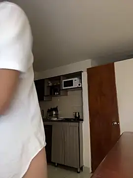  PhillipBrown online show from February 6, 8:18 am