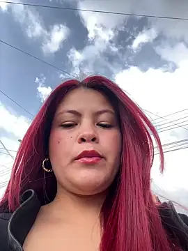 lia moon77 online show from February 5, 7:31 pm