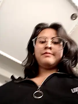 lara moon25 online show from December 10, 6:38 pm