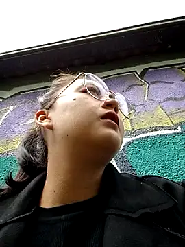 lara moon25 online show from December 12, 3:27 pm