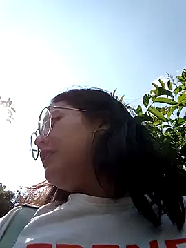 lara moon25 online show from January 19, 7:15 pm