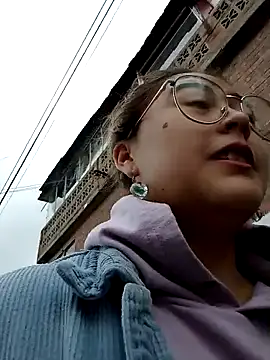 lara moon25 online show from September 22, 8:55 pm