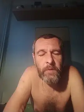Snapshot of Andrzej-M chatting on June 14, 2:24 am Andrzej-M online show from June 14, 2:24 am