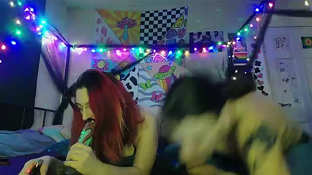 Snapshot of NovaLove2002 chatting on February 10, 6:31 am NovaLove2002 online show from February 10, 6:31 am