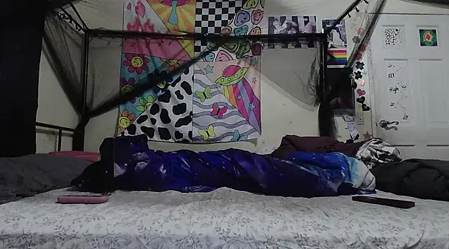 Snapshot of NovaLove2002 chatting on March 13, 6:23 pm NovaLove2002 online show from March 13, 6:23 pm